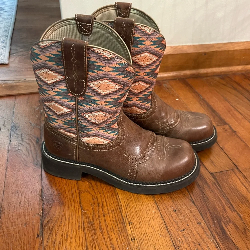 Ariat Fatbaby Heritage Farrah Western Boot - Picture 2 of 5
